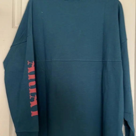 ARIAT NWT LOVE OVERSIZED TEE in XL - Picture 6 of 7